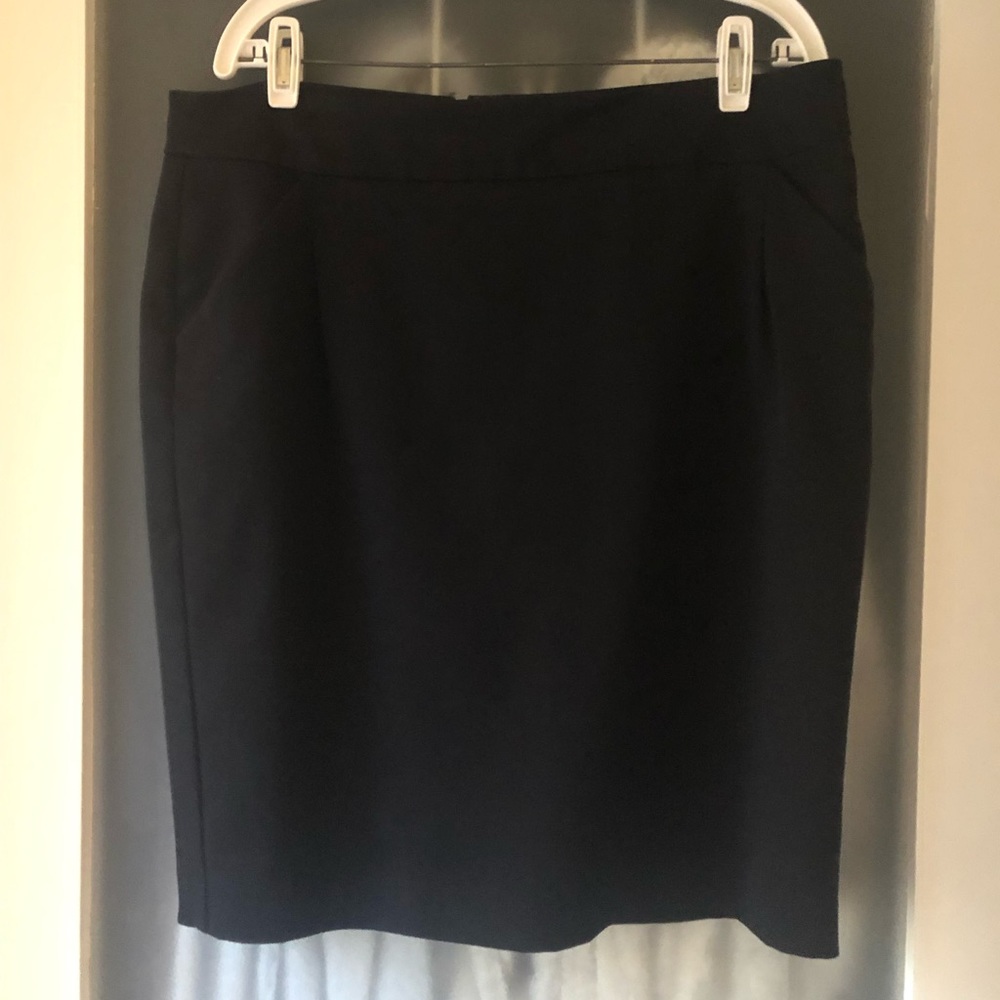 Ann Taylor black skirt